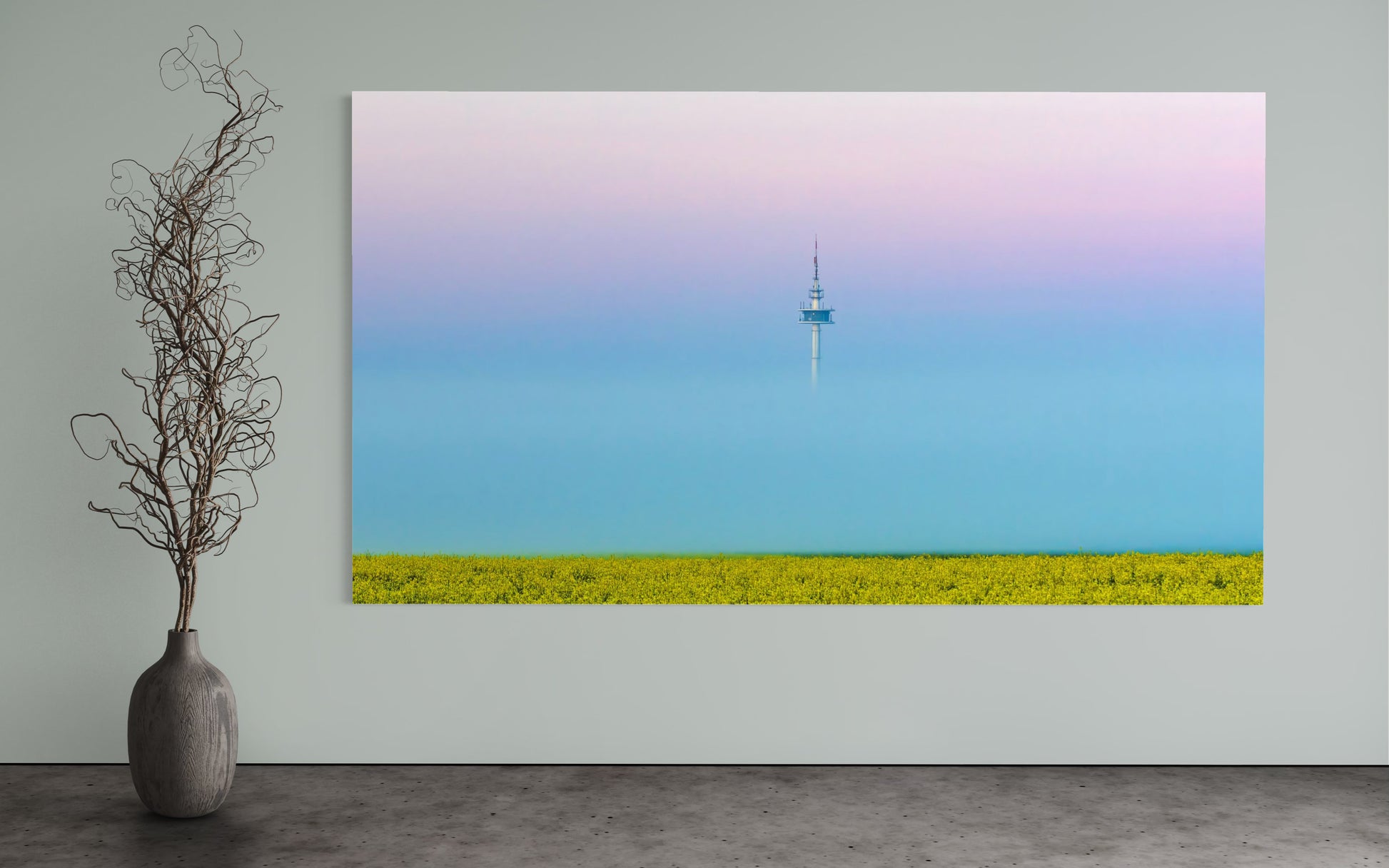 Nebel bei Lübeck, Sonnenaufgang Schleswig-Holstein, Groß Parin, Rapsfeld, Turm im Nebel, Landschaftsfotografie, Fine Art Fotografie, minimalistische Fotografie, Wandbild Natur, Morgenstimmung, Norddeutschland, Constantin Ticu Fotografie.
